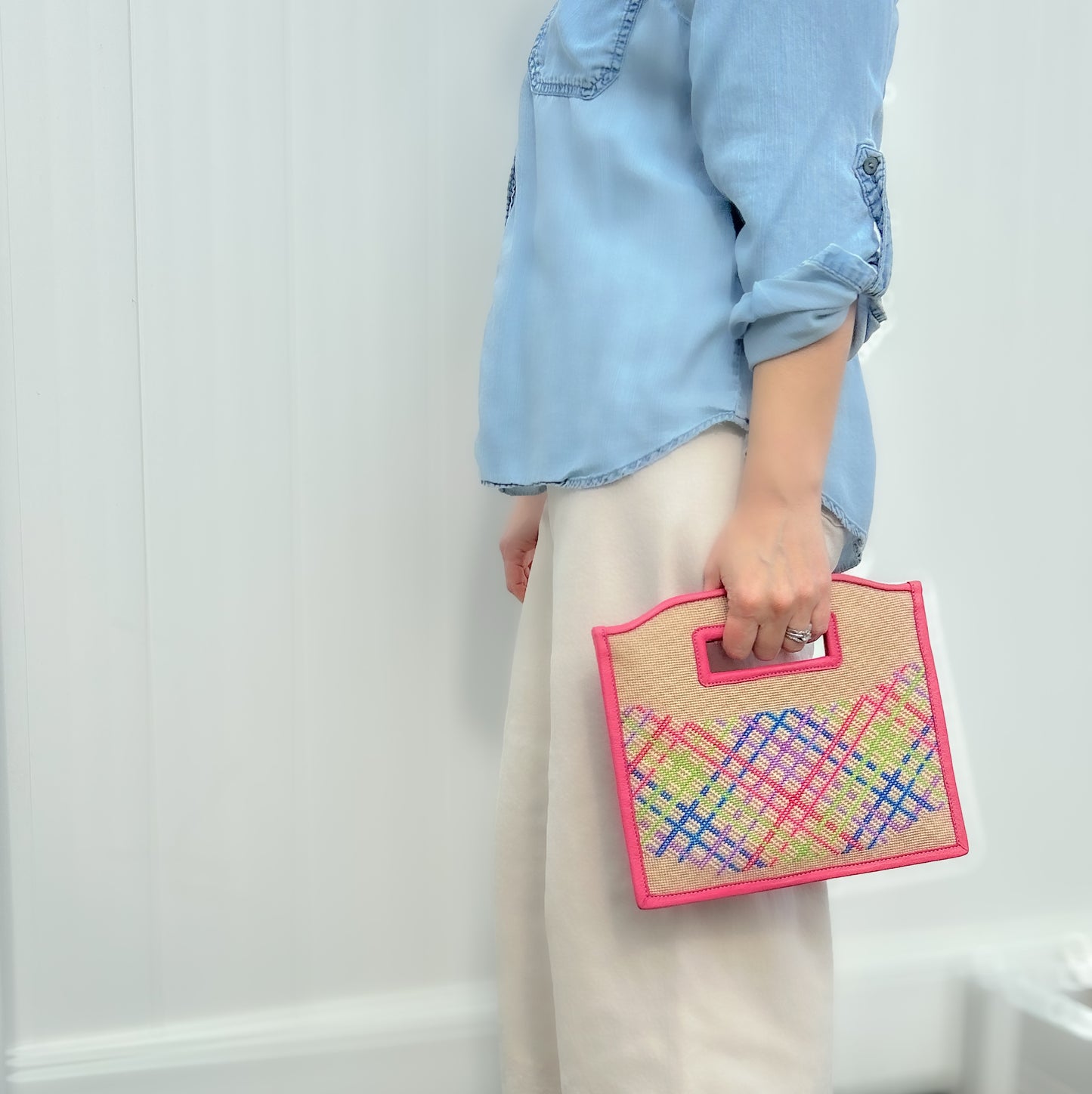 Mela Envelope Clutch